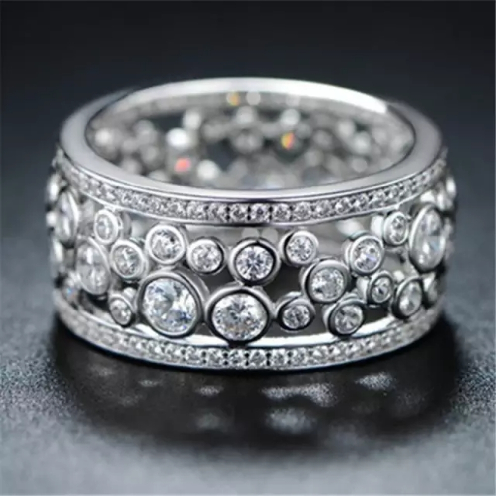 New 925 Silver Round Cut Diamond Band Ring - Picture 1 of 3